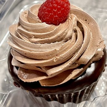 Molly's Cupcakes - Cupcakes Near Me - Chicago, Illinois