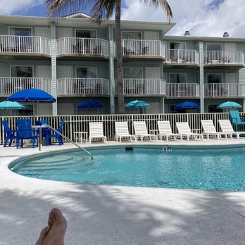Capt Hirams Resort - Heated pool & rooms with balconies. - Bars Near Me - Sebastian, Florida Capt Hirams Resort - Heated pool & rooms with balconies. - Bars Near Me - Sebastian, Florida