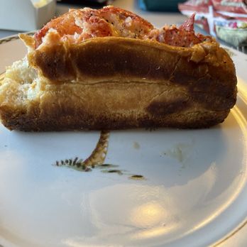 Mason's Famous Lobster Rolls - My food, I was going to overlook until I realize it tasted burnt. - Seafood Near Me - Jacksonville, Florida Mason's Famous Lobster Rolls - My food, I was going to overlook until I realize it tasted burnt. - Seafood Near Me - Jacksonville, Florida