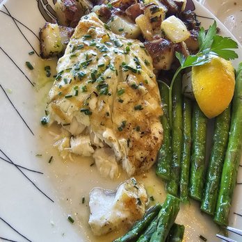 Chinook's - Halibut was wonderfully buttery and tender. - Seafood Near Me - Seattle, Washington