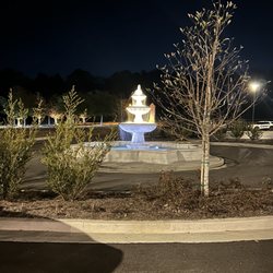 Beautiful fountain in front of restaurant.