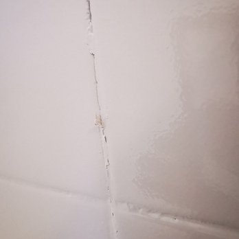 Oahu Tub Experts - Grout missing. They never caulk and spray paint on it. - Refinishing Services Near Me - Honolulu, Hawaii Oahu Tub Experts - Grout missing. They never caulk and spray paint on it. - Refinishing Services Near Me - Honolulu, Hawaii