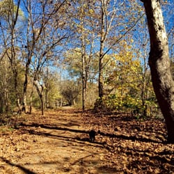 Riverview Park - Beautiful paved trails for walking, biking, running, children in strollers, rollerblading, and dog walking!