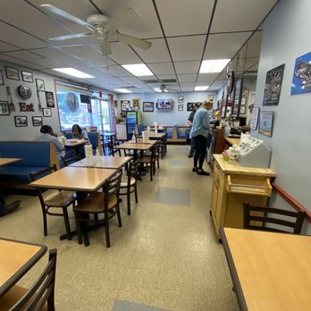 Pete's Grill On Main Street - Inside seating - American Near Me - Stanley, North Carolina