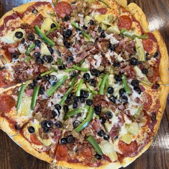 Crusty's Pizza - Customized Big Crusty - Pizza Near Me - McCall, Idaho