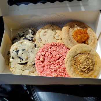 The Cookie Jar - Peach cobbler, sweet potato pie, strawberry shortcake, caramel toffee, oreo cookies and cream. - Bakeries Near Me - Fontana, California