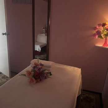 Health Massage - Inside massage rooms - Massage Near Me - Westminster, California Health Massage - Inside massage rooms - Massage Near Me - Westminster, California