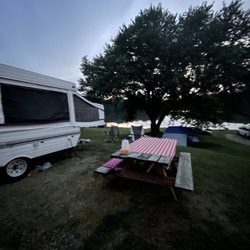 Lake Jericho Recreational Area - Campsite and lake background