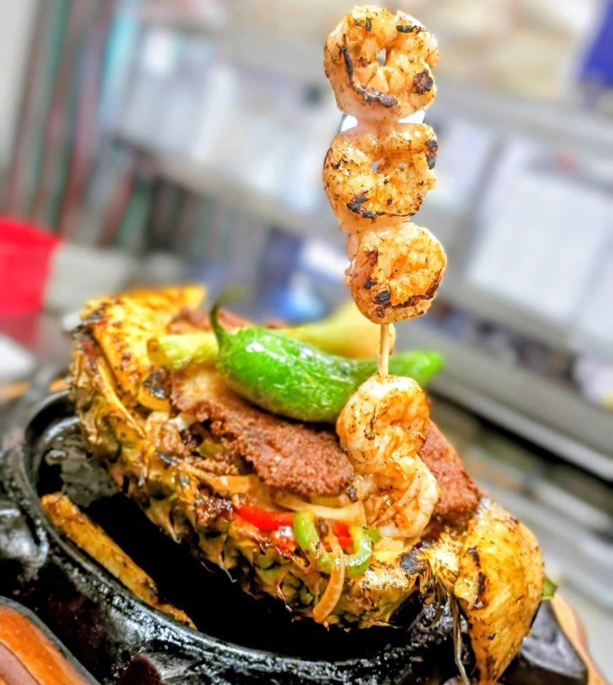 Rinconcito Azteca Bar & Grill