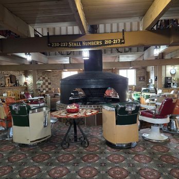 Don Q Inn - Common area with fun chairs. - Hotels Near Me - Dodgeville, Wisconsin Don Q Inn - Common area with fun chairs. - Hotels Near Me - Dodgeville, Wisconsin