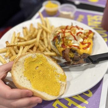 Seafood Seller and Cafe - Cheeseburger with Bacon (my daughter keeps it simple.. ketchup, mayo, mustard) - Cajun/Creole Near Me - Ocala, Florida Seafood Seller and Cafe - Cheeseburger with Bacon (my daughter keeps it simple.. ketchup, mayo, mustard) - Cajun/Creole Near Me - Ocala, Florida