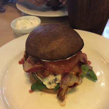 Meat & Greet - Burgers Near Me - Prague, Puerto Rico Meat & Greet - Burgers Near Me - Prague, Puerto Rico