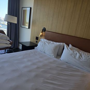 Canopy by Hilton Baltimore Harbor Point - Inside room view, king bed. - Hotels Near Me - Baltimore, Maryland
