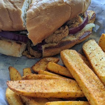 Super Shack - Fried oyster po boy - Seafood Near Me - Rowlett, Texas