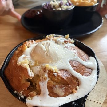 Babe's Smokehouse & Tavern - Skillet cornbread - Barbeque Near Me - Indio, California Babe's Smokehouse & Tavern - Skillet cornbread - Barbeque Near Me - Indio, California