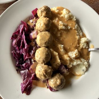 Tizley's Europub - Swedish meatballs - German Near Me - Poulsbo, Washington