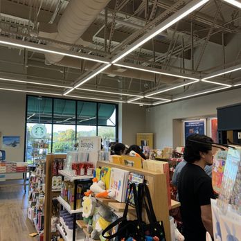 Barnes & Noble at the Veranda - Bookstores Near Me - Concord, California