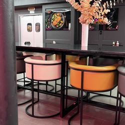 Turkey Berry - Inside restaurant