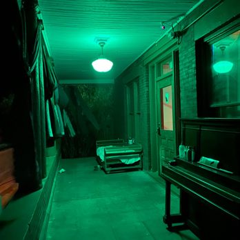 The Oliver House - Spooky entry! - Bed & Breakfast Near Me - Bisbee, Arizona The Oliver House - Spooky entry! - Bed & Breakfast Near Me - Bisbee, Arizona