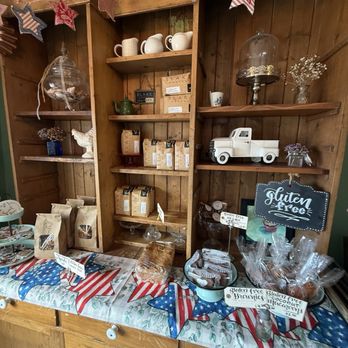 Sweet Pea Bakery - Bakeries Near Me - Arroyo Grande, California