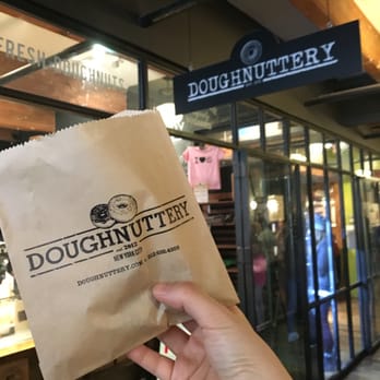 Doughnuttery - Bakeries Near Me - New York, New York