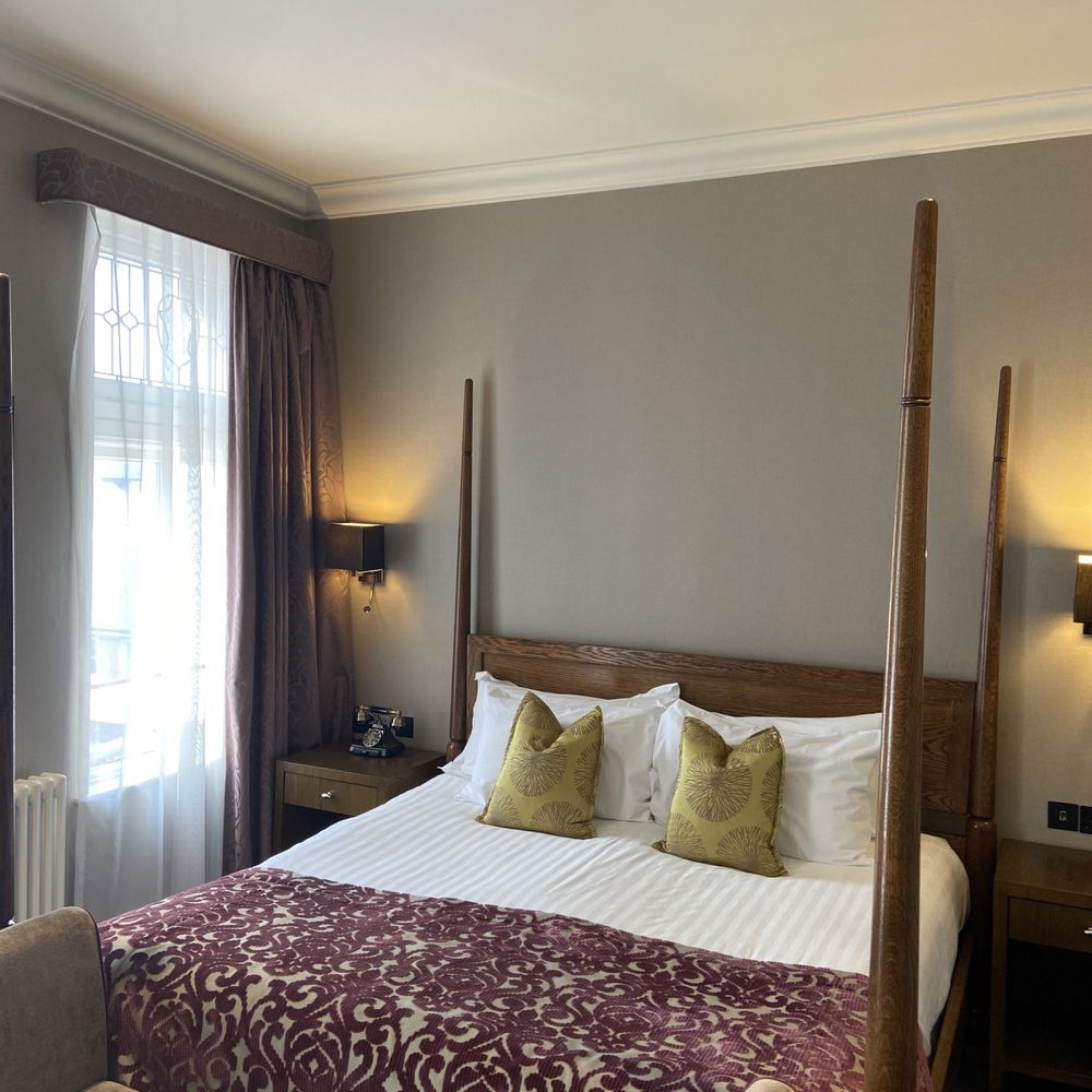 Bishop's Gate Hotel Derry - Hotels Near Me - Derry, DRY
