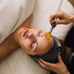 River & Pearl Beauty Bar