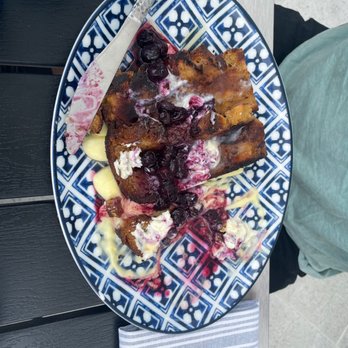 Primo Waterfront - Almond and olive oil french toast - Italian Near Me - Newburgh, New York Primo Waterfront - Almond and olive oil french toast - Italian Near Me - Newburgh, New York