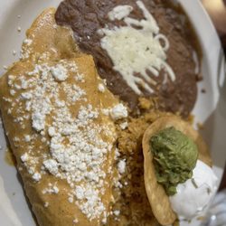 La Costita Mexican Restaurant - Fish and shrimp chimichanga