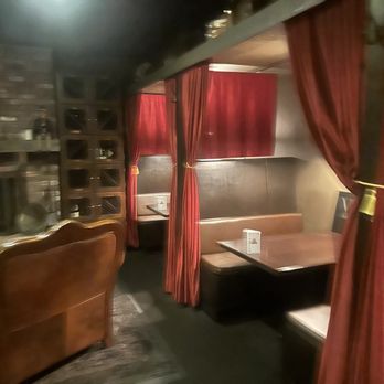 Vitello's Restaurant - The seating is so cozy and intimate. - Italian Near Me - Studio City, California