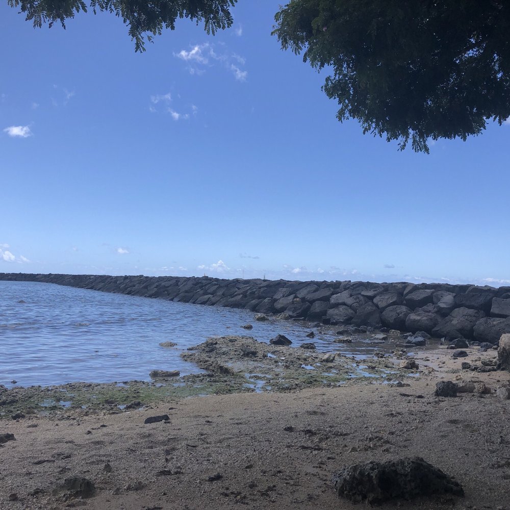 Duke's Lagoon - This peaceful view under the tree ...TyJ - Surfing Near Me - Honolulu, Hawaii Duke's Lagoon - This peaceful view under the tree ...TyJ - Surfing Near Me - Honolulu, Hawaii