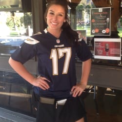 Duffer's Bar & Grill - Our server Jamie
