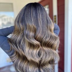 Hairtell Salon