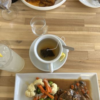 Costa Vino Wine Bar Restaurant - Hot tea, lemonade, mocktail Ropa Vieja - Cocktail Bars Near Me - Norwalk, Connecticut Costa Vino Wine Bar Restaurant - Hot tea, lemonade, mocktail Ropa Vieja - Cocktail Bars Near Me - Norwalk, Connecticut