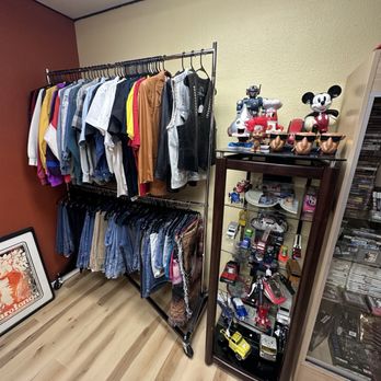 Loverz Vintage - Toys and videogames! - Used, Vintage & Consignment Near Me - Modesto, California Loverz Vintage - Toys and videogames! - Used, Vintage & Consignment Near Me - Modesto, California