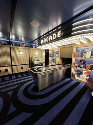 Chase Sapphire Lounge by The Club New York City LGA by null