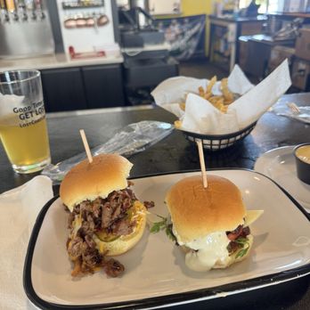 Fat Katz Slider Bar - Beef Brisket & Wagyu Beef Slider - Burgers Near Me - Fort Myers, Florida Fat Katz Slider Bar - Beef Brisket & Wagyu Beef Slider - Burgers Near Me - Fort Myers, Florida