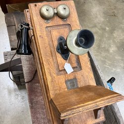 Heartland Antique Mall - Old phone.