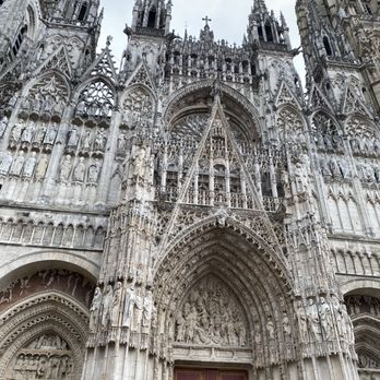 Cathédrale Notre-Dame de Rouen - Gothic looks - Churches Near Me - Rouen, 76 Cathédrale Notre-Dame de Rouen - Gothic looks - Churches Near Me - Rouen, 76