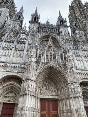 Cathédrale Notre-Dame de Rouen by null