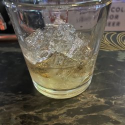 Hank's Waterfall Lounge - Double crown - I'll let you decide - 11.00 $