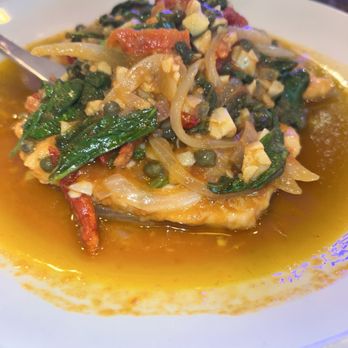 Valley Forge Trattoria & Lounge - Chicken Cacciatore - Mediterranean Near Me - Phoenixville, Pennsylvania