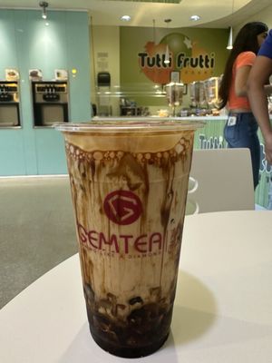 Tutti Frutti Frozen Yogurt by null