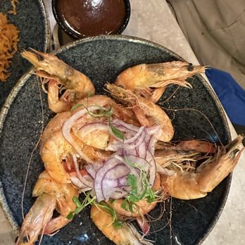 Culichi Town - This was their "1lb shrimp en salsa negra", a plate we didn't order that they insisted was ours. Also that is not at all 1lb... - Sushi Bars Near Me - San Jose, California