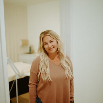 Mane-Tained - Hair Stylists Near Me - Costa Mesa, California Mane-Tained - Hair Stylists Near Me - Costa Mesa, California