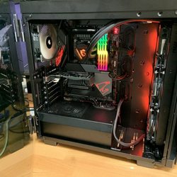 Kevin's Computer Service - Custom pc with lots of lights.