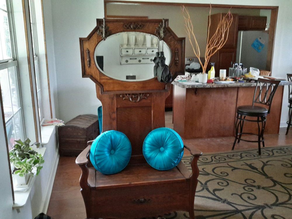 LINDY ANTIQUE MALL Updated August 2024 1602 E Royall Blvd, Malakoff