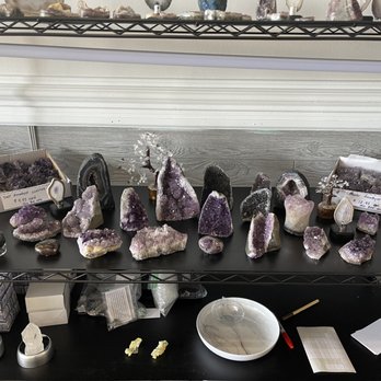 R3 Wellness - Amethyst and other crystal clusters - Reiki Near Me - Durham, North Carolina