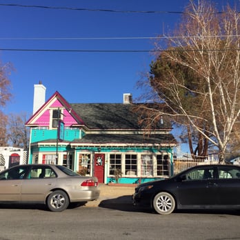 Hostel California - Hostels Near Me - Bishop, California