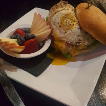 Cascadia Public House - Cascadia burger. - Gastropubs Near Me - Spokane, Washington